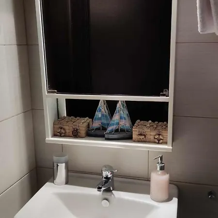 Loukas شقة نيا سكيوني